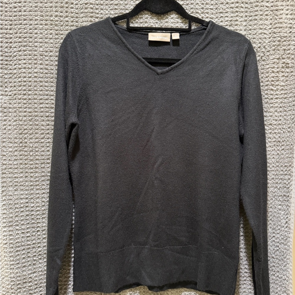 croft & barrow Black V-neck Sweater
